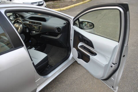 2013 Toyota Prius c One