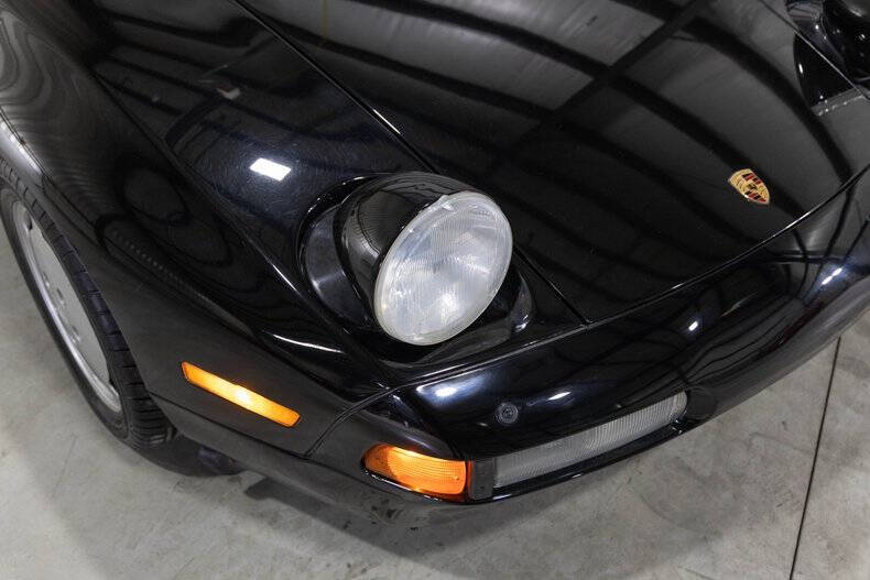 1987 Porsche 928 S4