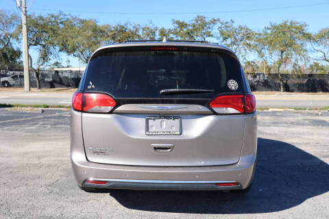 2018 Chrysler Pacifica Touring Plus