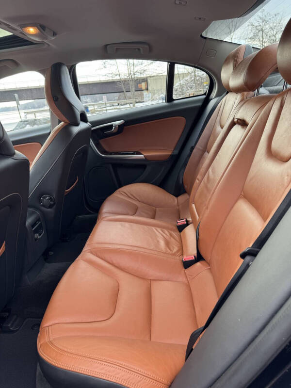 2013 Volvo S60 T5 Premier Plus