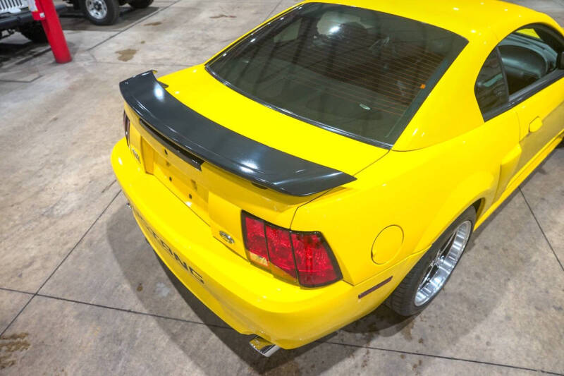2004 Ford Mustang Mach 1 Premium