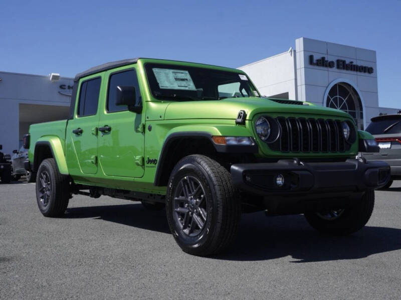 2025 Jeep Gladiator Sport