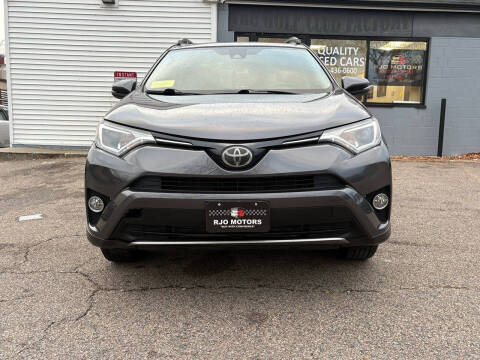2017 Toyota RAV4 XLE