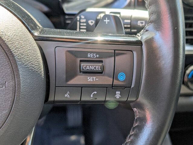 2023 Nissan Pathfinder SV