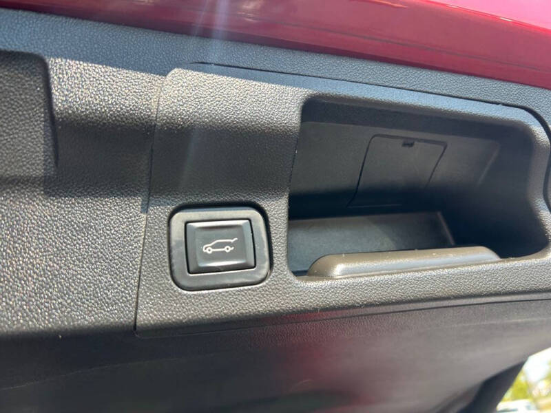 2017 GMC Acadia SLE-2