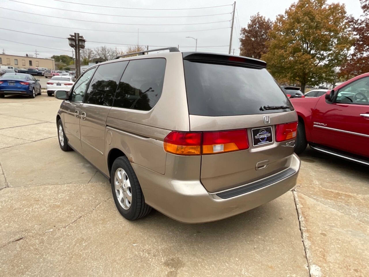 2003 Honda Odyssey for sale at Auto Connection in Waterloo, IA