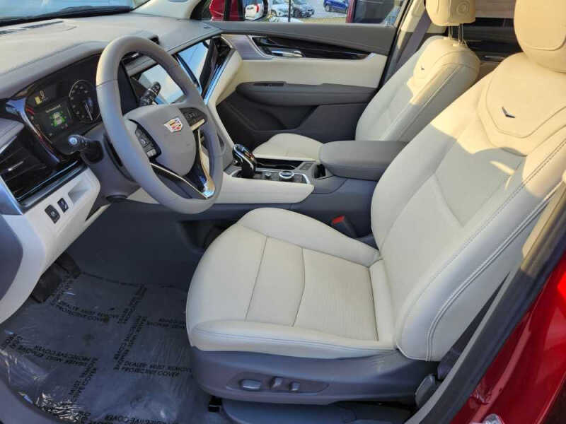 2025 Cadillac XT6 Premium Luxury