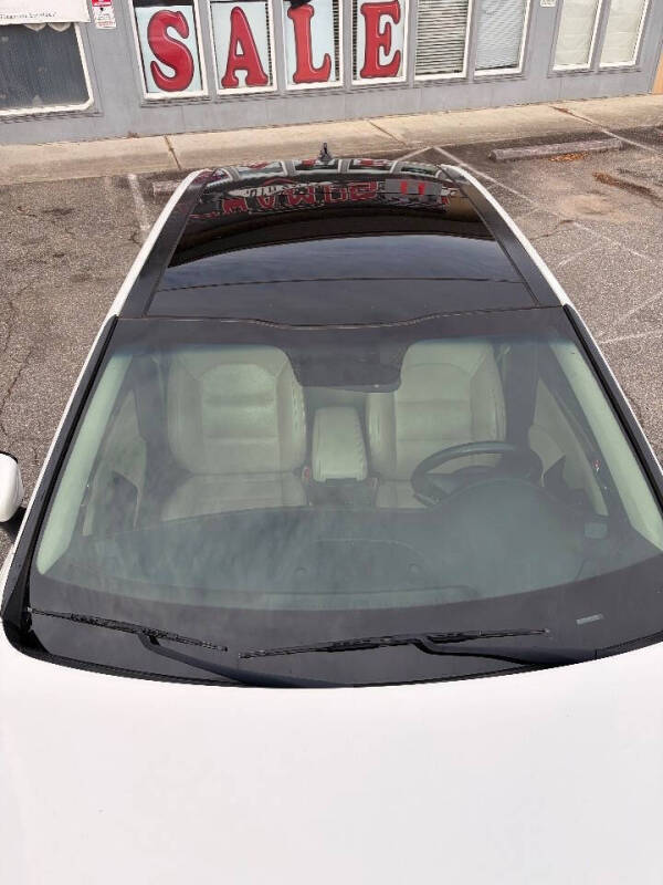 2017 Kia Cadenza Premium