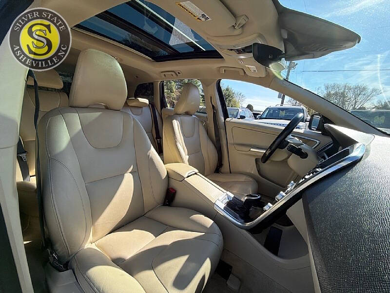 2016 Volvo XC60 T5 Premier