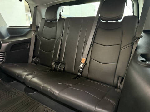 2019 Cadillac Escalade Luxury