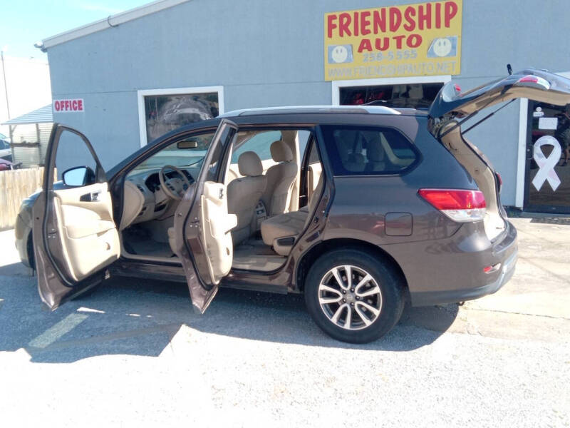 2015 Nissan Pathfinder SV