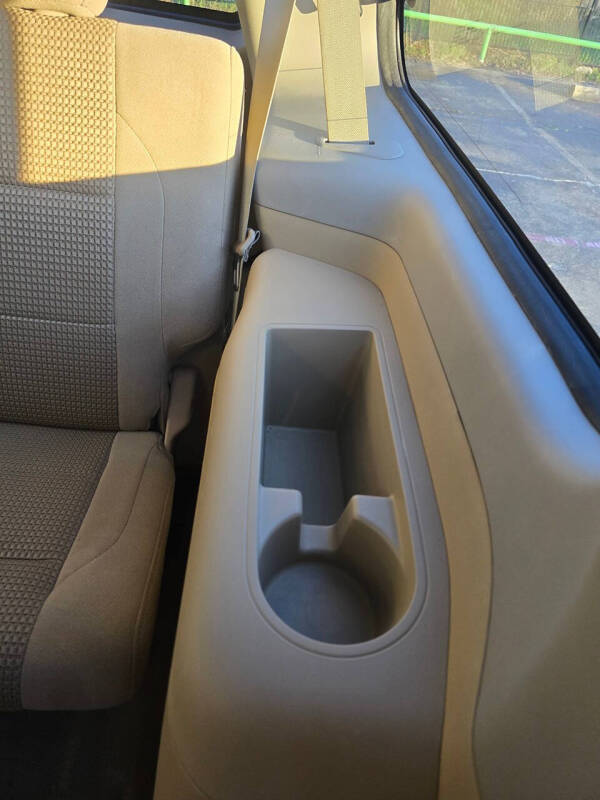 2012 Nissan Armada SV