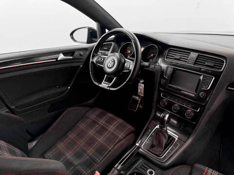 2015 Volkswagen Golf GTI S