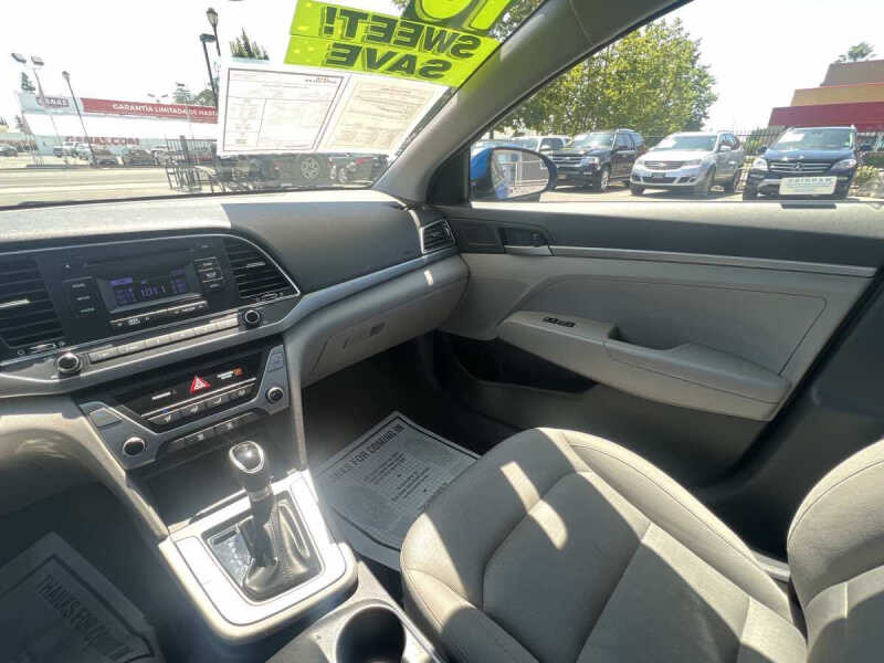 2018 Hyundai Elantra