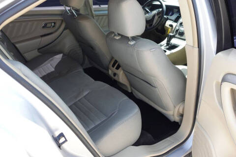2015 Ford Taurus
