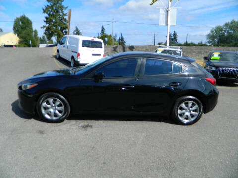2015 Mazda MAZDA3 i Sport