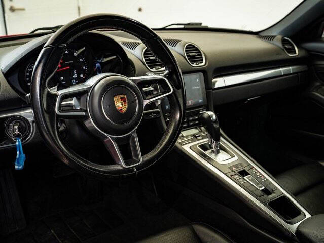 2021 Porsche 718 Boxster