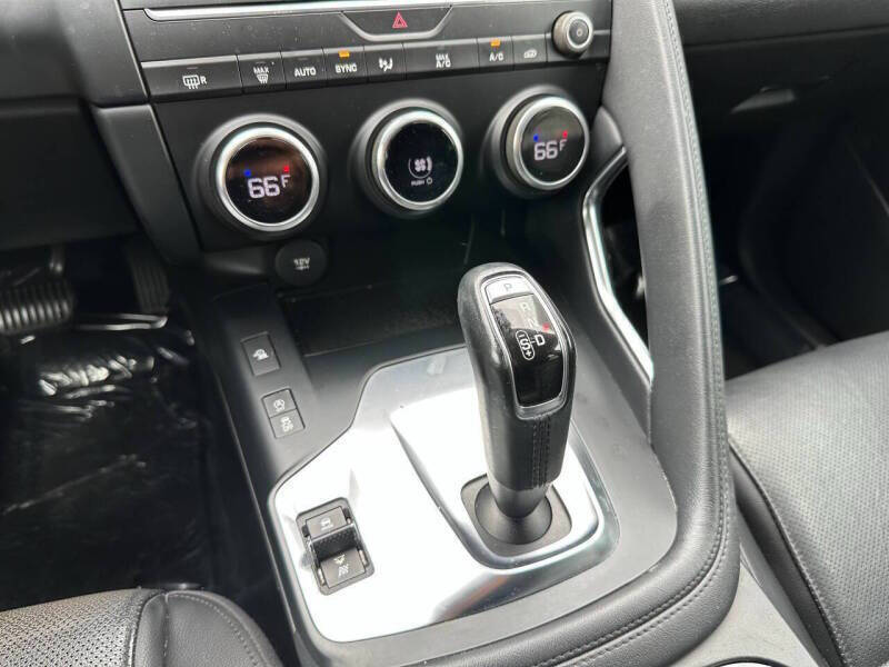 2019 Jaguar E-PACE P250 S