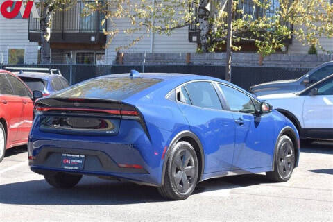 2024 Toyota Prius LE