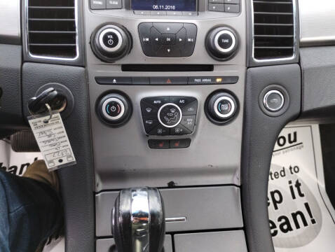 2016 Ford Taurus SEL