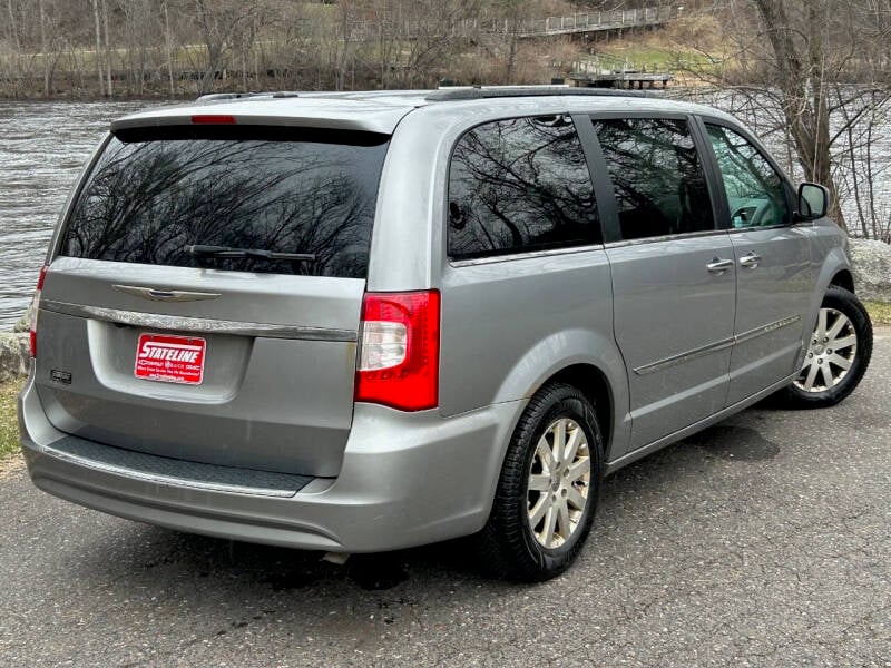 Used 2016 Chrysler Town & Country Touring with VIN 2C4RC1BGXGR305567 for sale in Iron River, MI