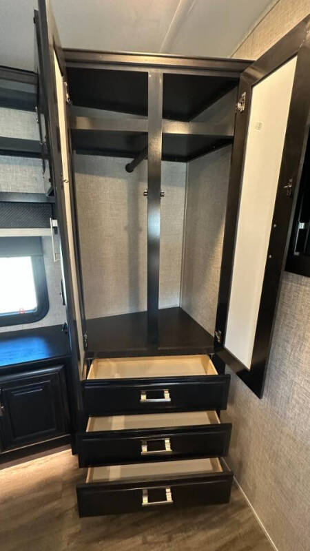 2022 Jayco Pinnacle