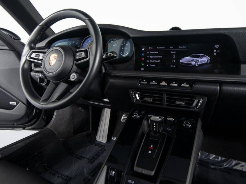 2024 Porsche 911 Carrera 4