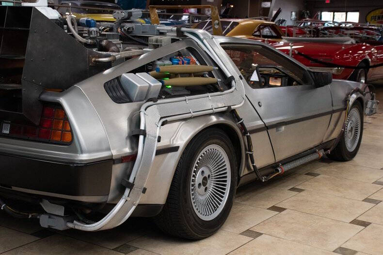 1981 DeLorean DMC-12