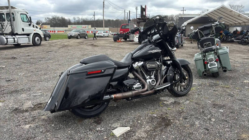 2017 Harley-Davidson Street Glide Special