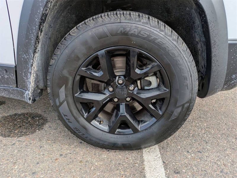 2022 Jeep Cherokee Trailhawk