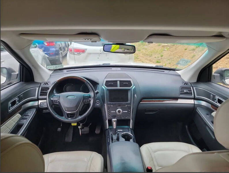 2016 Ford Explorer Platinum