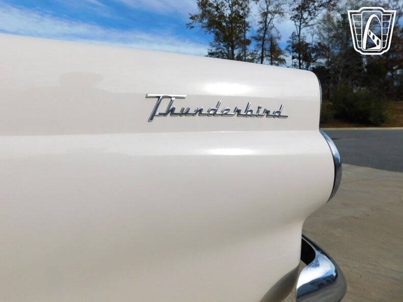 1955 Ford Thunderbird