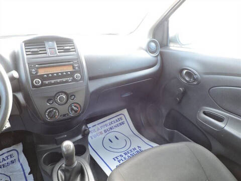 2017 Nissan Versa 1.6 S