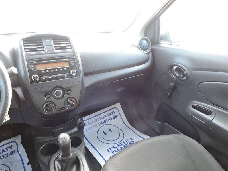 2017 Nissan Versa 1.6 S