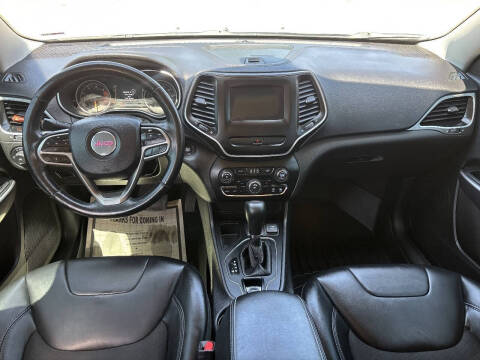 2019 Jeep Cherokee Latitude Plus