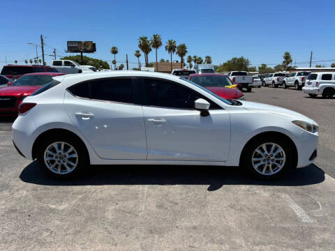 2015 Mazda MAZDA3 i Touring