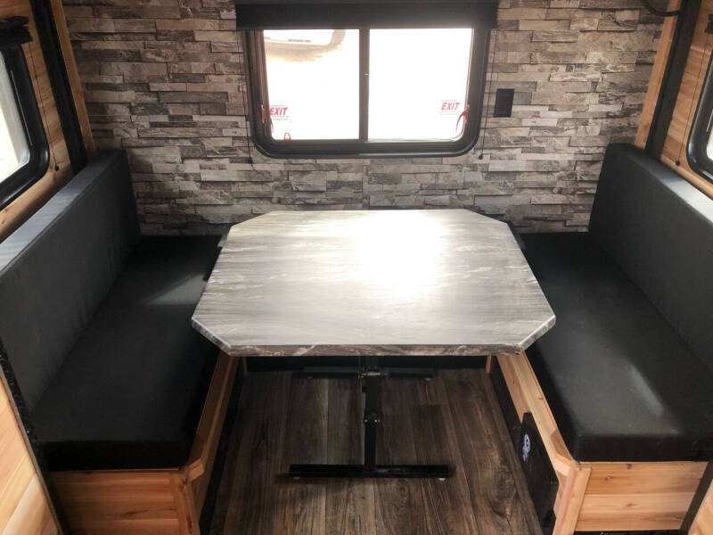 2022 Glacier 17’ RV EXPLORER