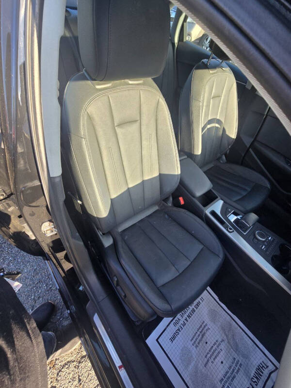 2017 Audi A4 2.0T quattro Premium Plus