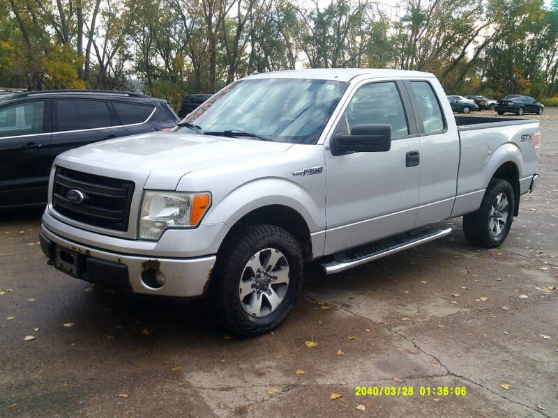 2014 Ford F-150 STX photo 2