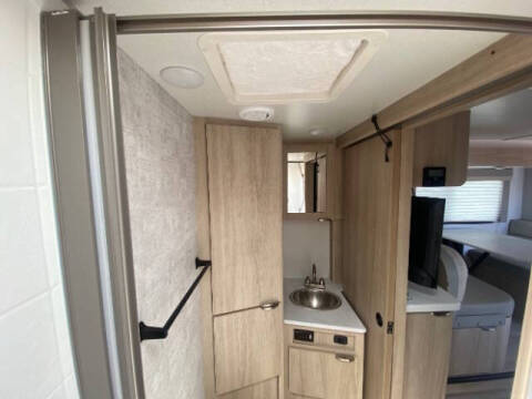2023 Winnebago MICRO MINNIE 2108DS
