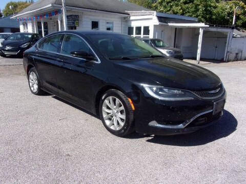 2015 Chrysler 200 for sale at AUTO MAX LLC in Evansville IN