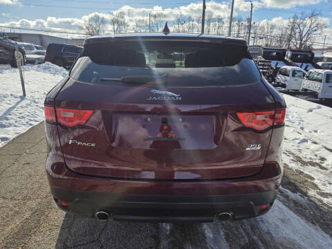 2017 Jaguar F-PACE 35t Prestige