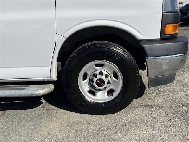 2023 GMC Savana 2500