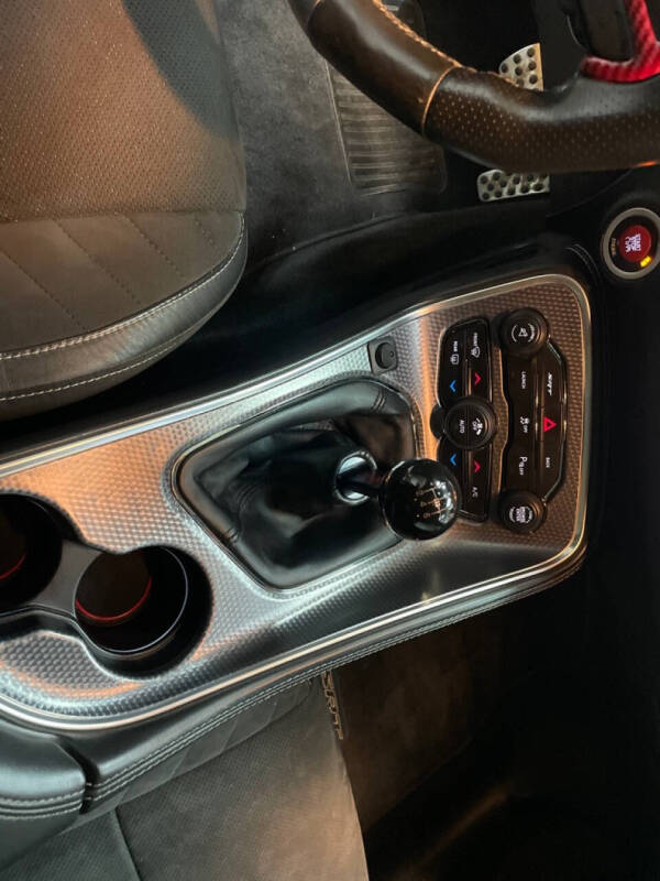 2015 Dodge Challenger SRT Hellcat