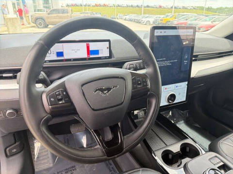 2022 Ford Mustang Mach-E Select
