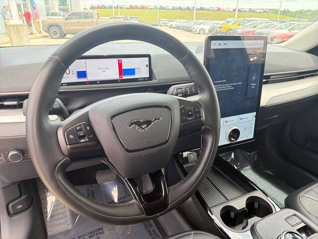 2022 Ford Mustang Mach-E Select