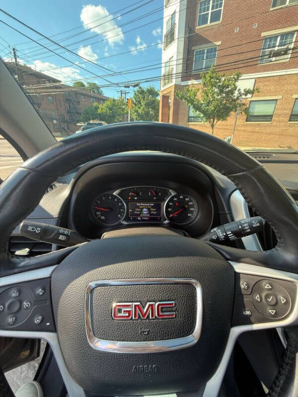 2022 GMC Terrain SLT