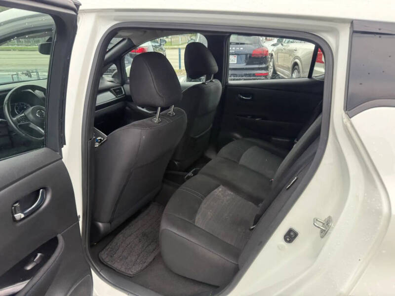 2022 Nissan LEAF SV PLUS