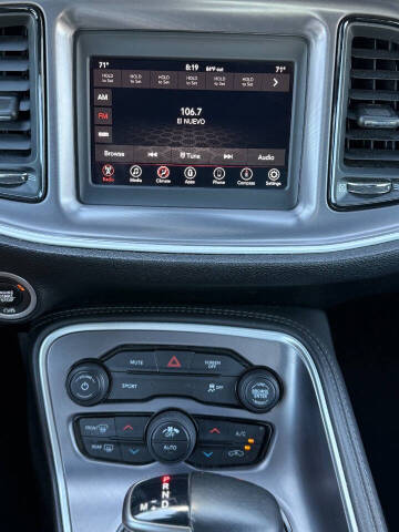 2019 Dodge Challenger SXT