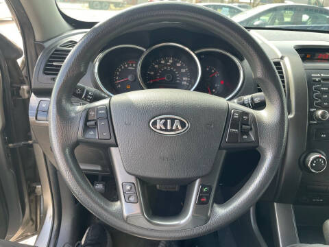 2011 Kia Sorento LX